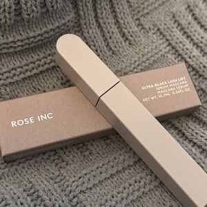Rose Inc Ultra-Black Lash Lift Serum
Mascara